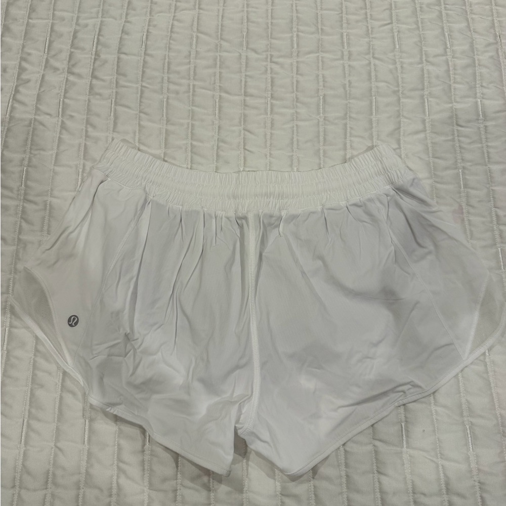 Lululemon Athletica White Sleep Shorts - Picture 2 of 3